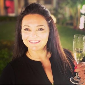 Meet your Posher, Valentina